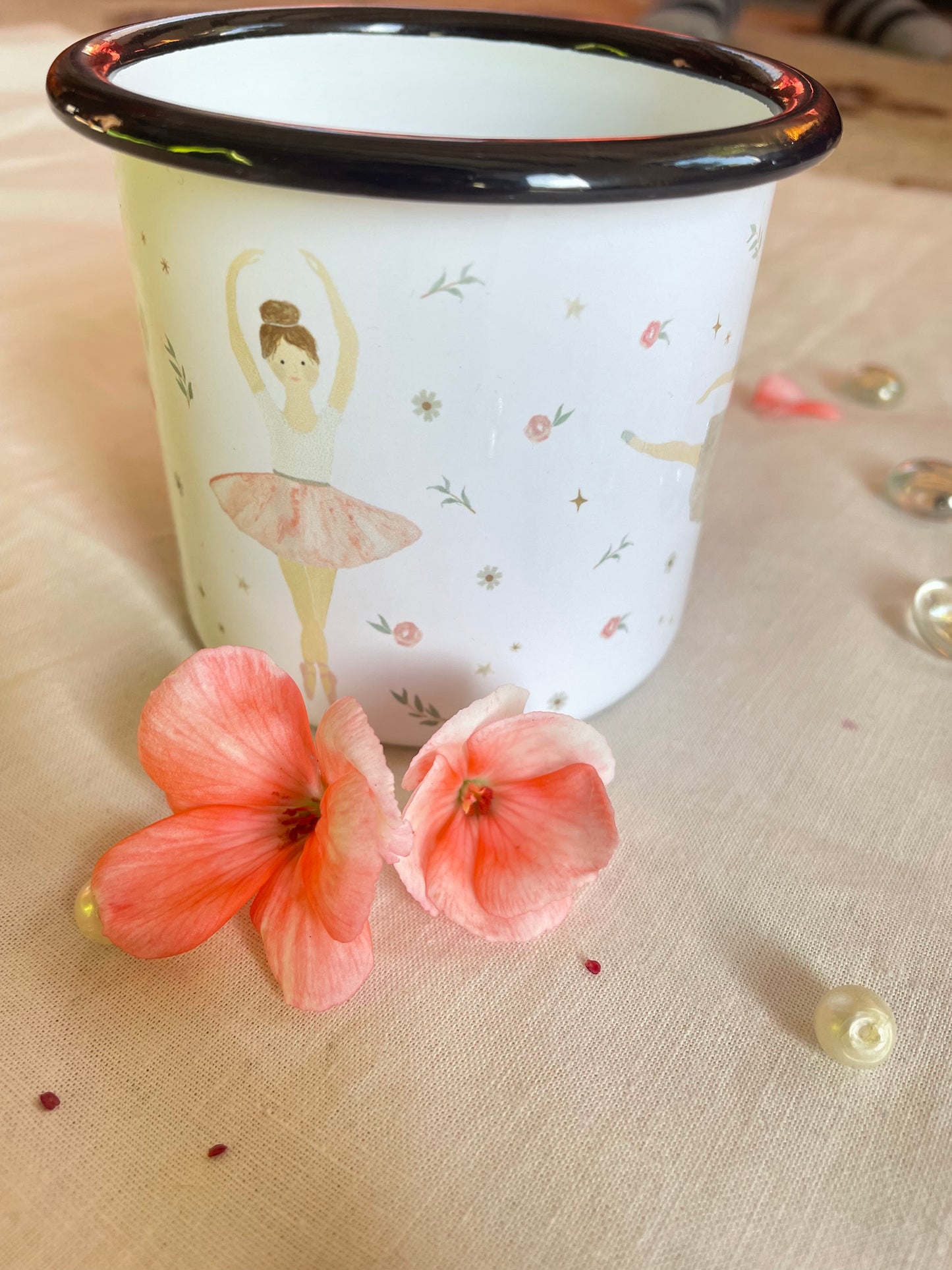 Emaille-Tasse" Ballerina"