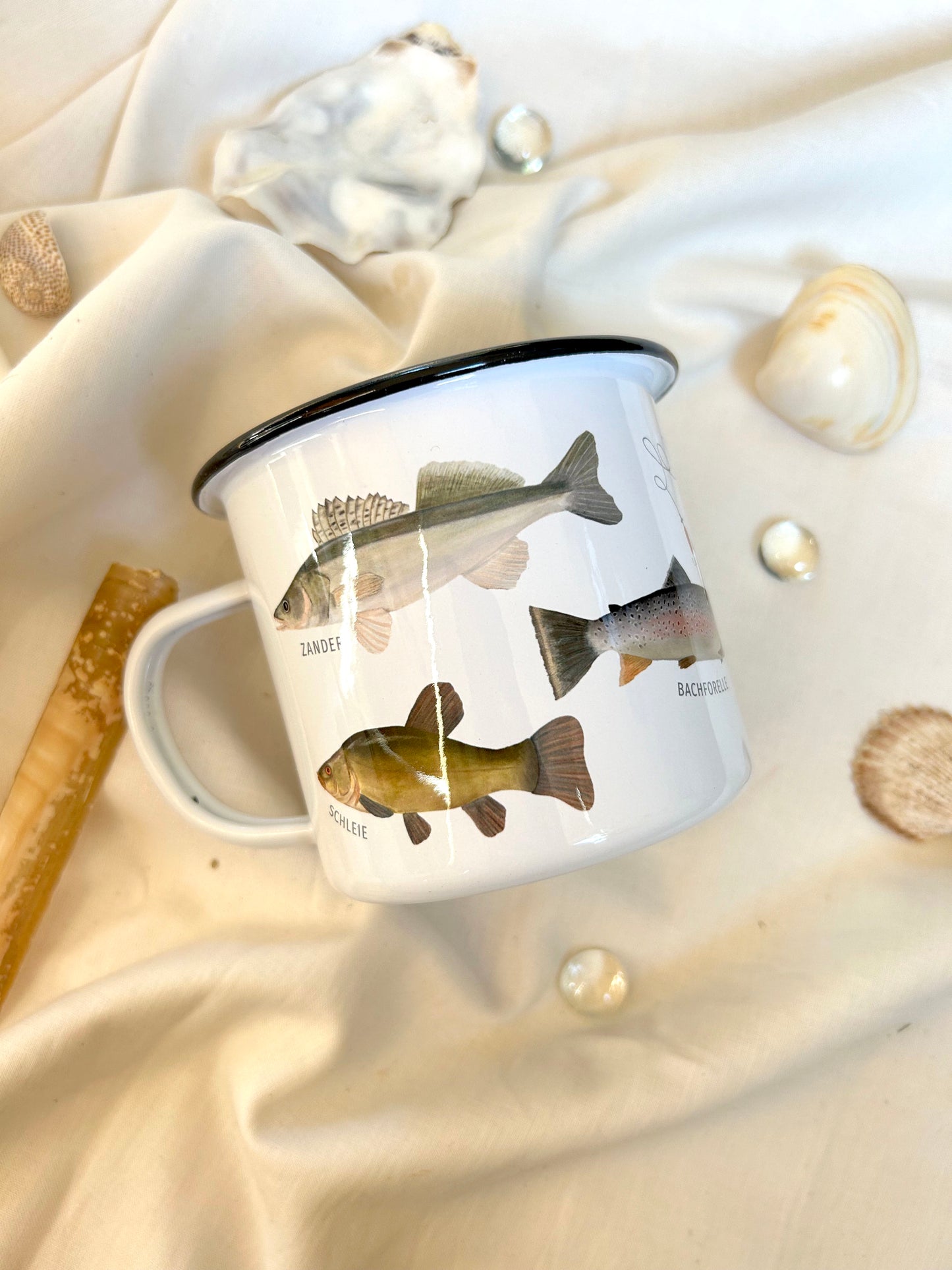 Emaille-Tasse "Fische"