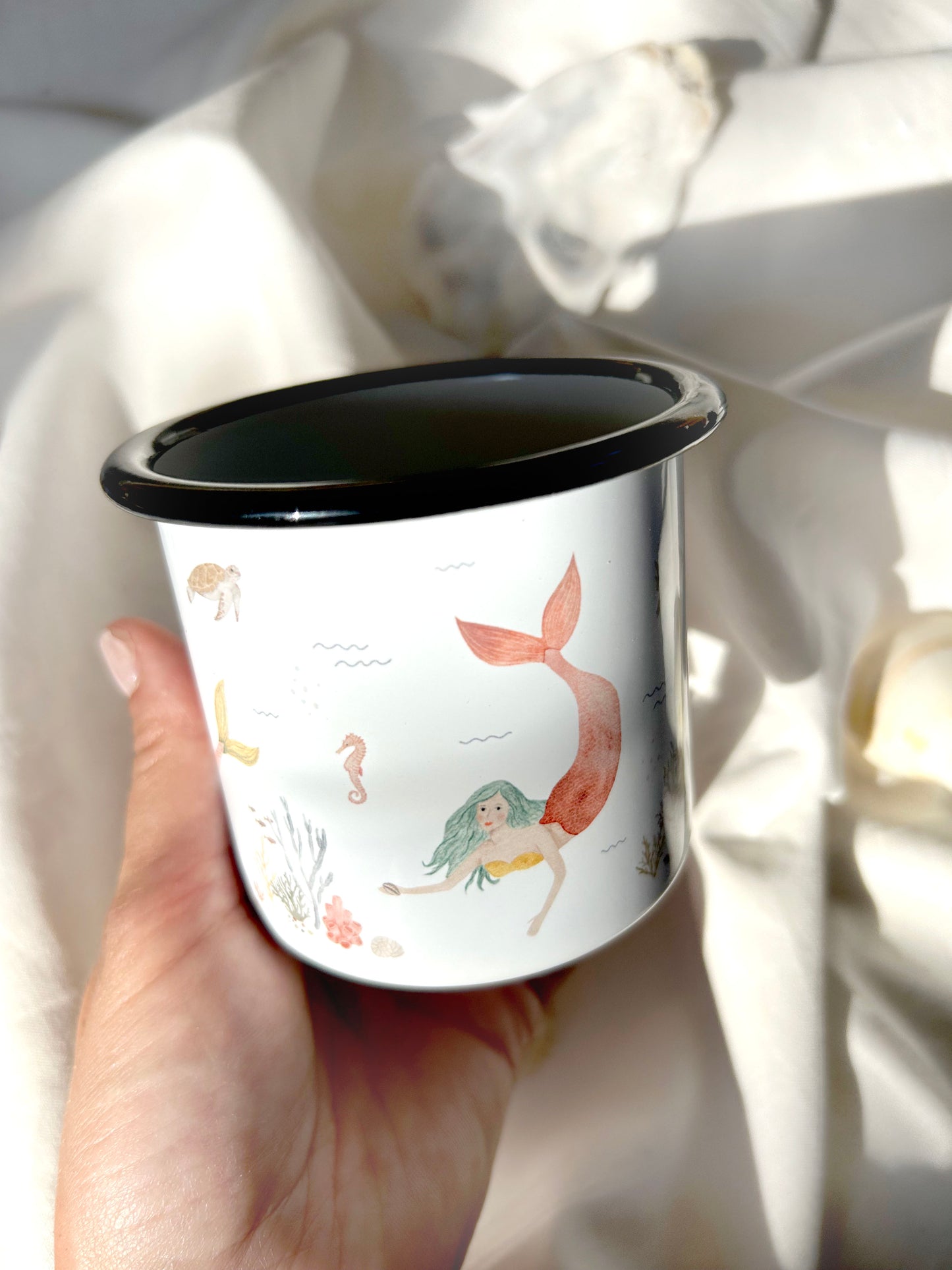 Emaille -Tasse "Meerjungfrauen"