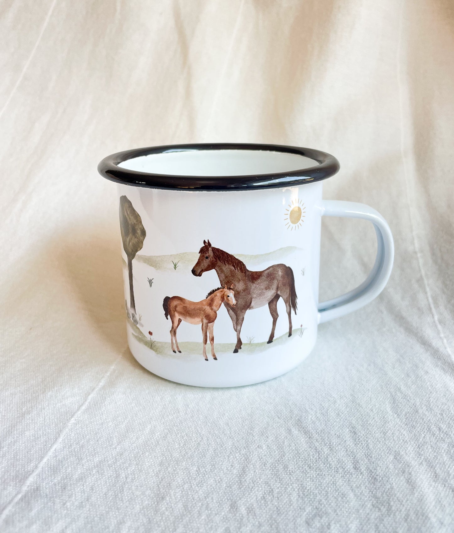Emaille-Tasse "Pferde"